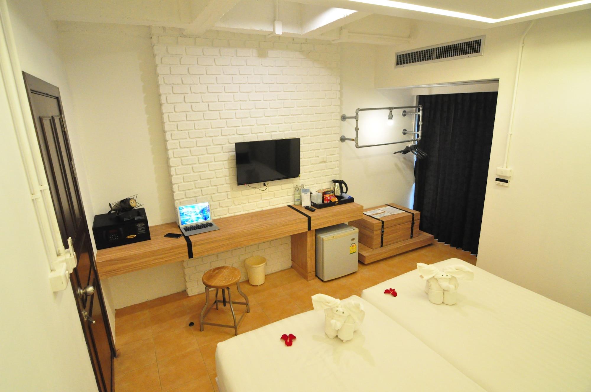 Forty Winks Phuket Hotel Patong Eksteriør bilde