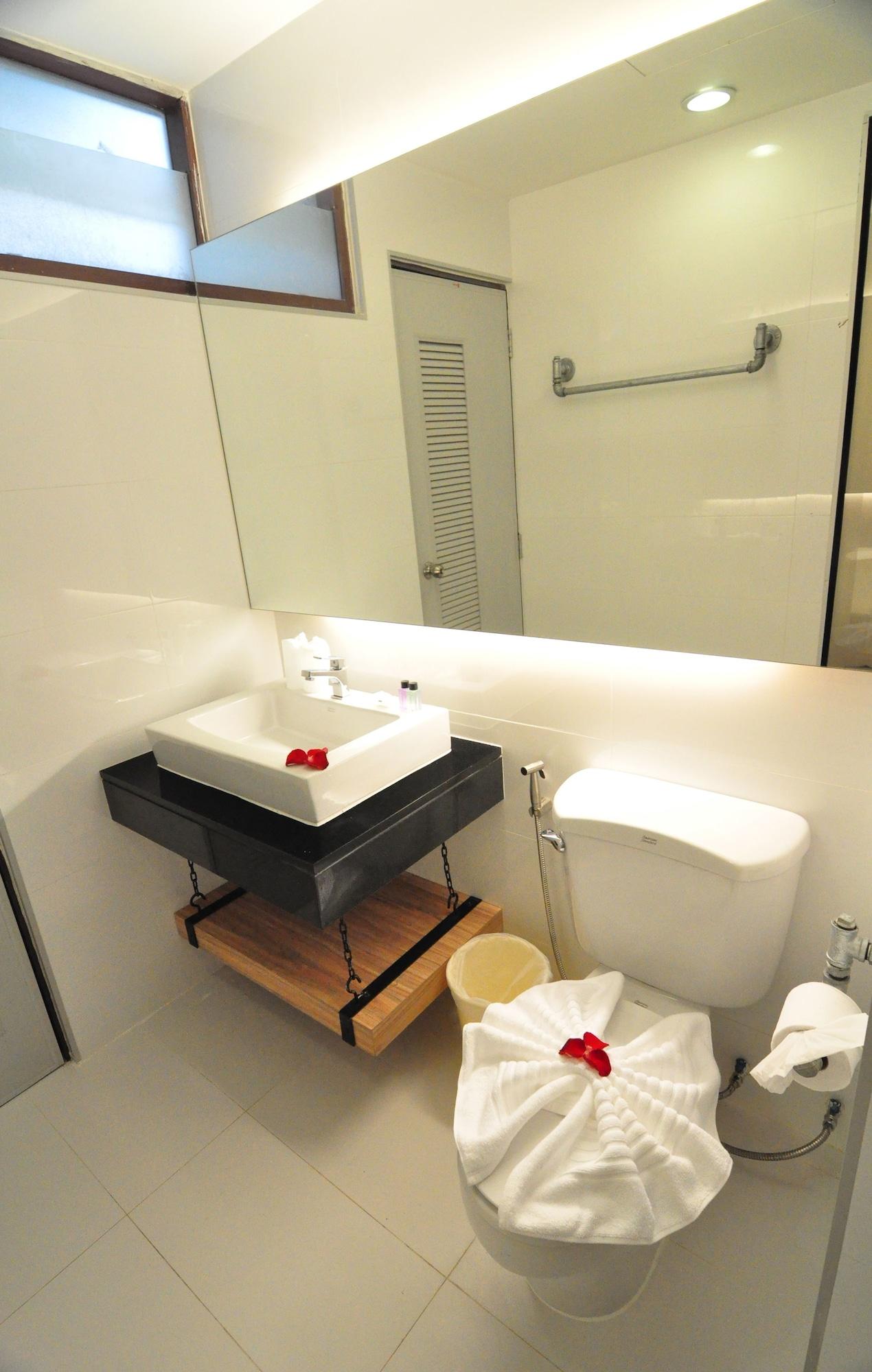 Forty Winks Phuket Hotel Patong Eksteriør bilde