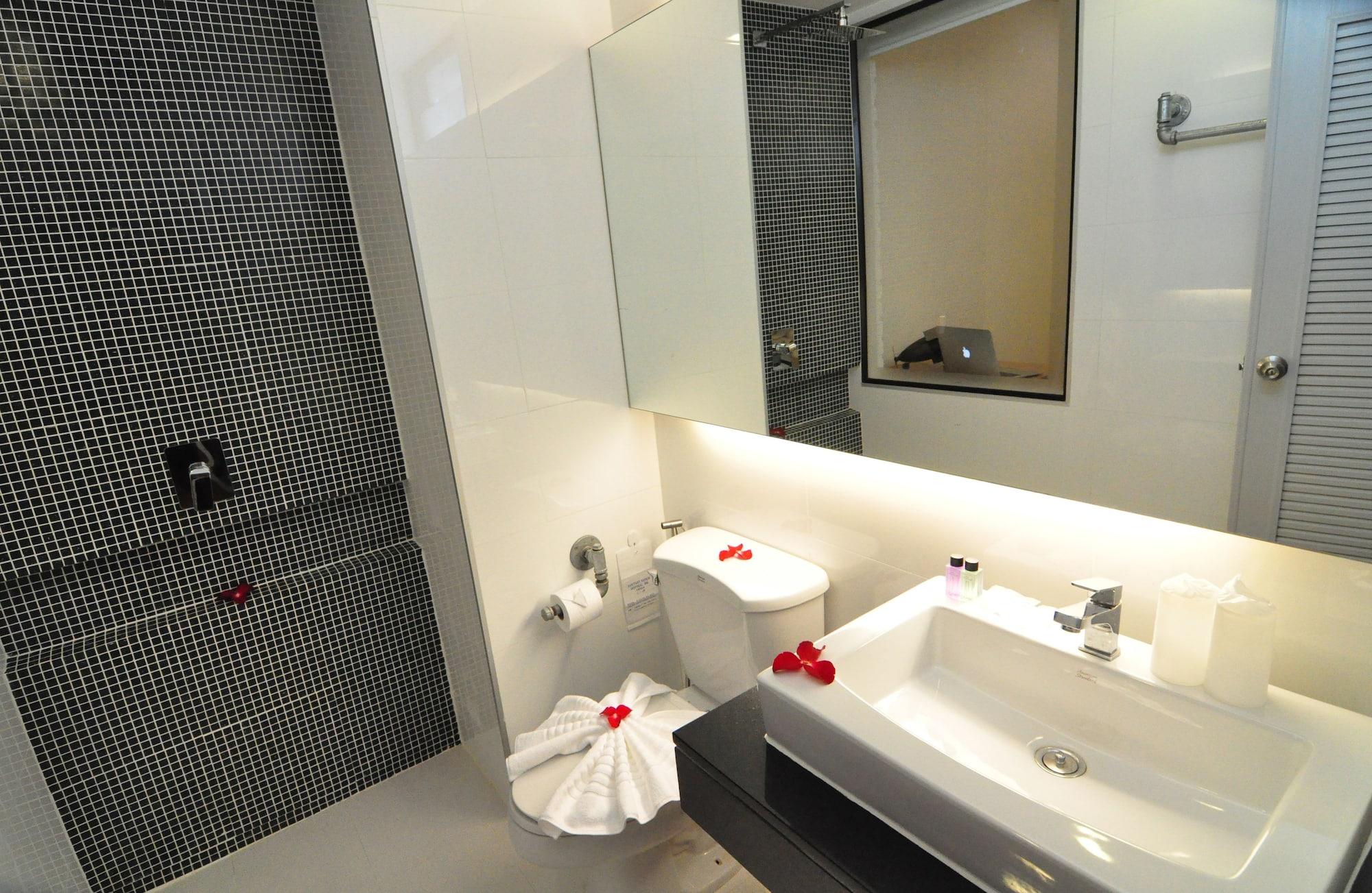 Forty Winks Phuket Hotel Patong Eksteriør bilde